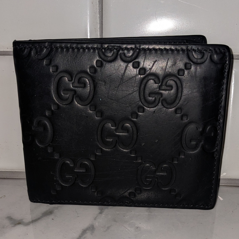 Black Gucci Guccissimo Wallet